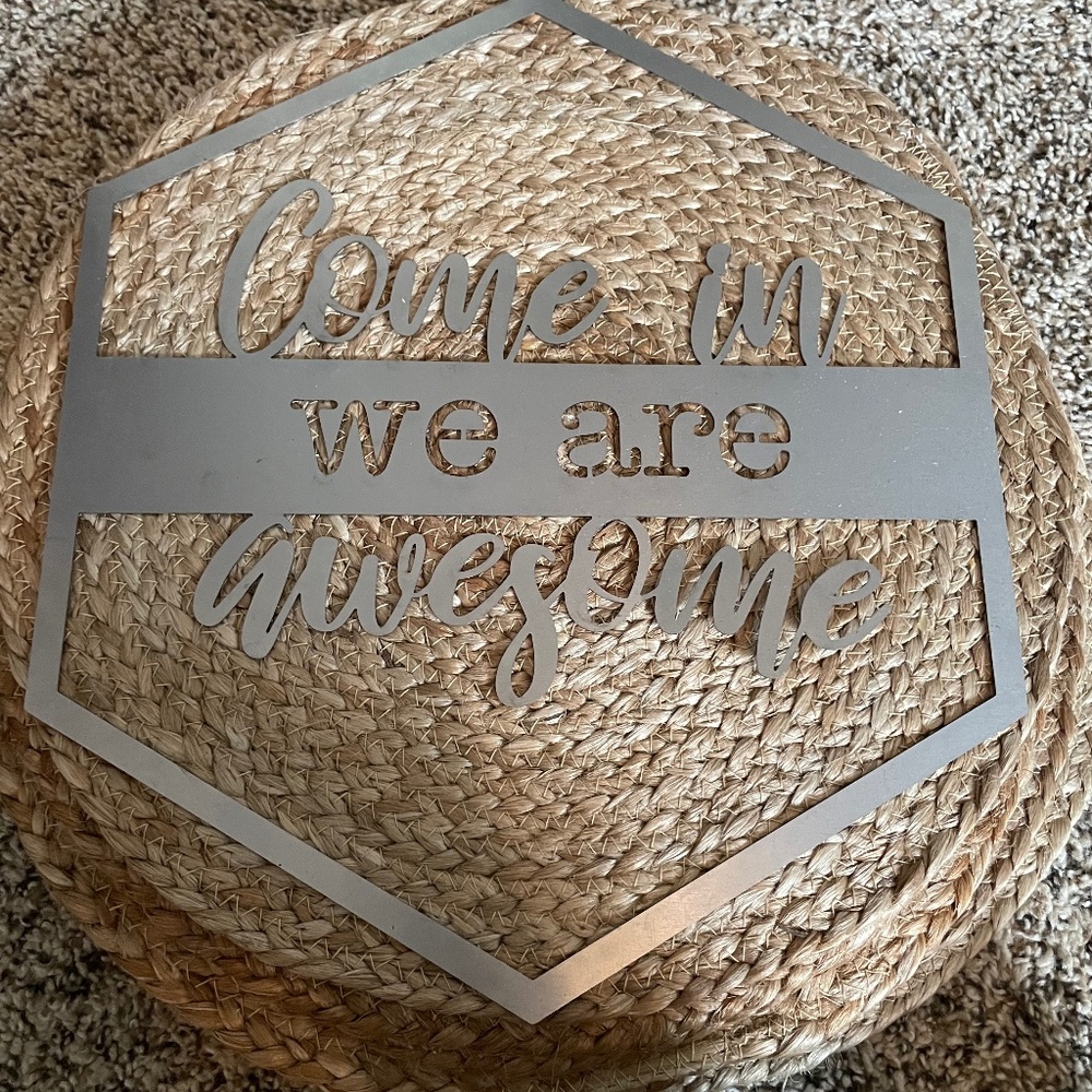 New minimalist metal welcome sign